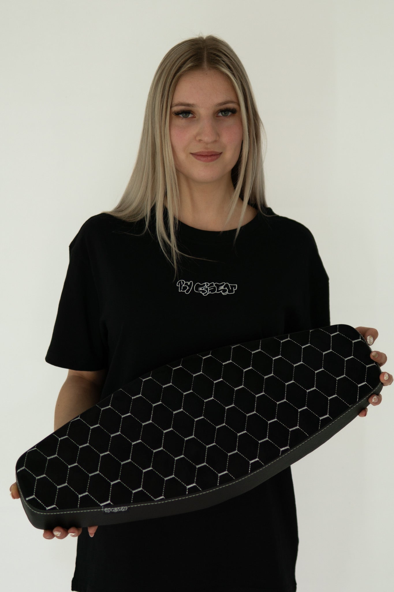 BYEISEN Basic T-Shirt