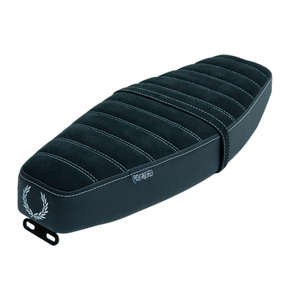 S51 Sitzbank „Alcantara Ehrenkranz“