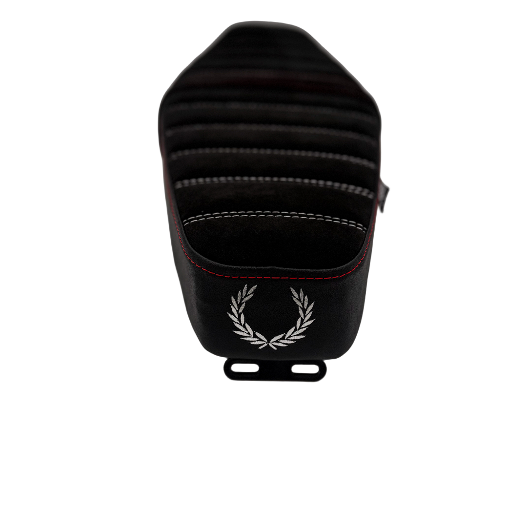 S51 Sitzbank Alcantara Ehrenkranz