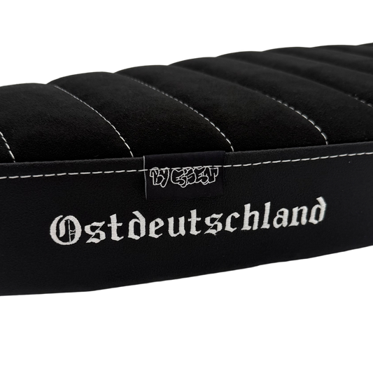 S51 Sitzbank Alcantara Ostdeutschland Wappen